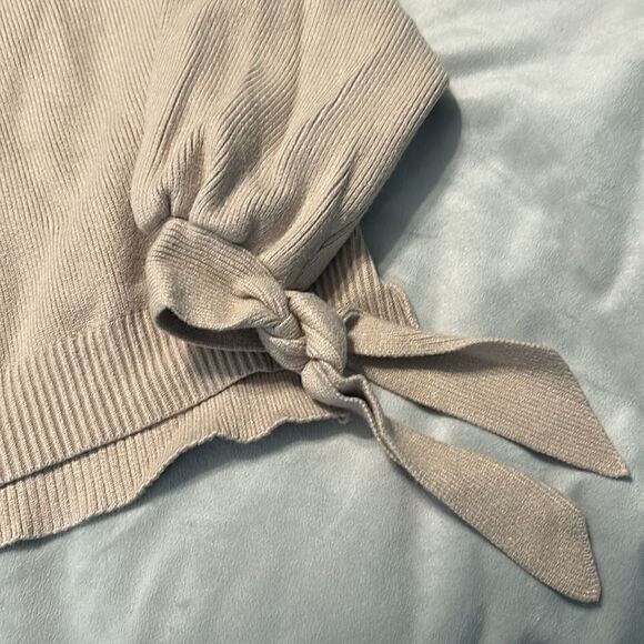 Pink Lily Sweater - Picture 3 of 7